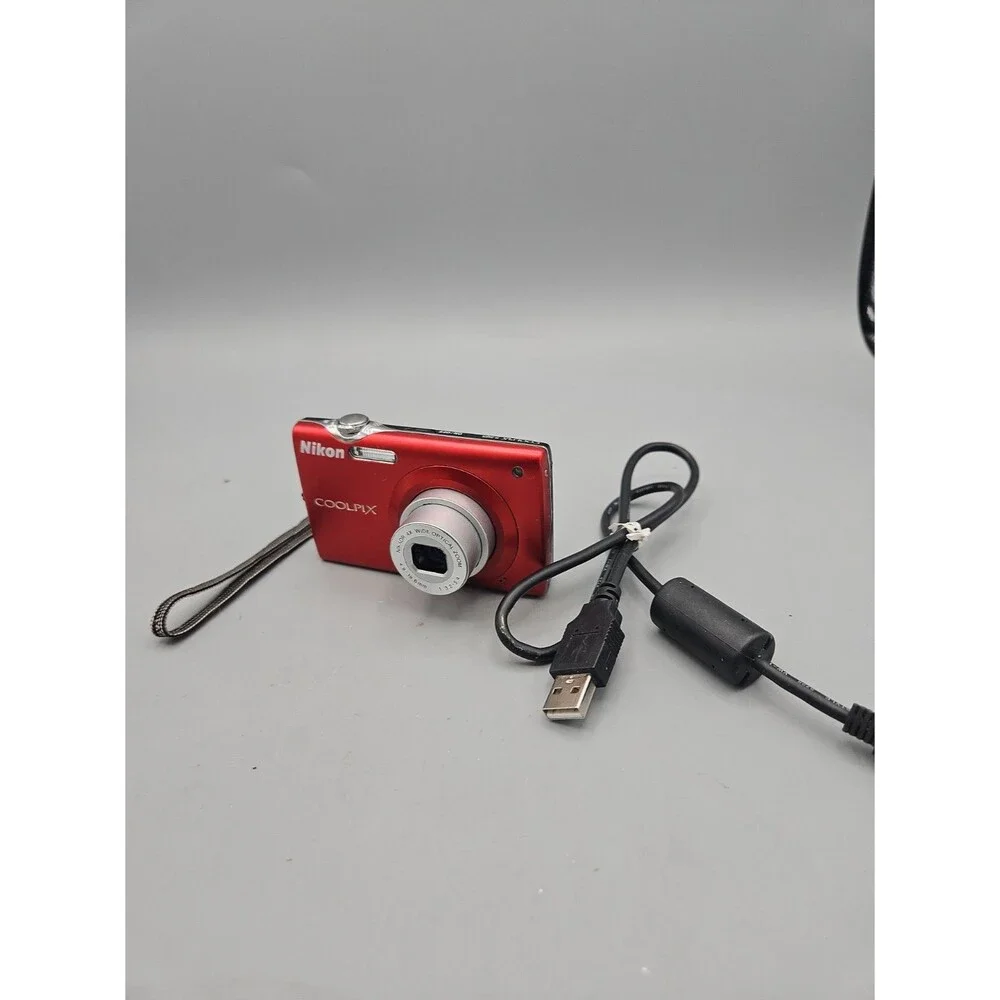 Nikon Coolpix S205 Digital Camera Red With Charger & SD Memory Tested Works READ
